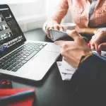 Quali sono i vantaggi di affidarsi ad un’agenzia di comunicazione