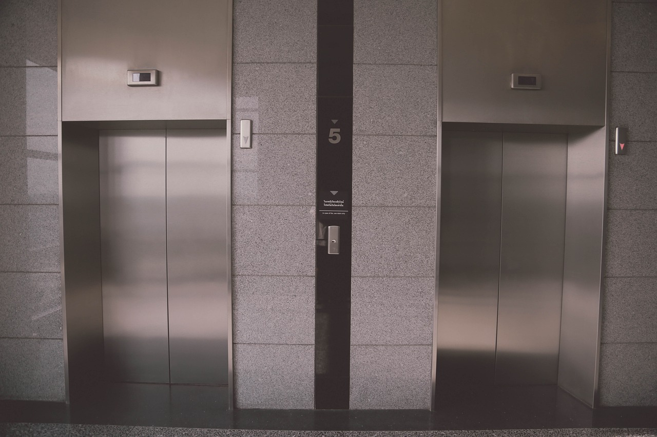 Manutenzione ascensori, un approfondimento sulla normativa in vigore